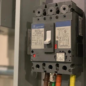 Meter base and main breaker